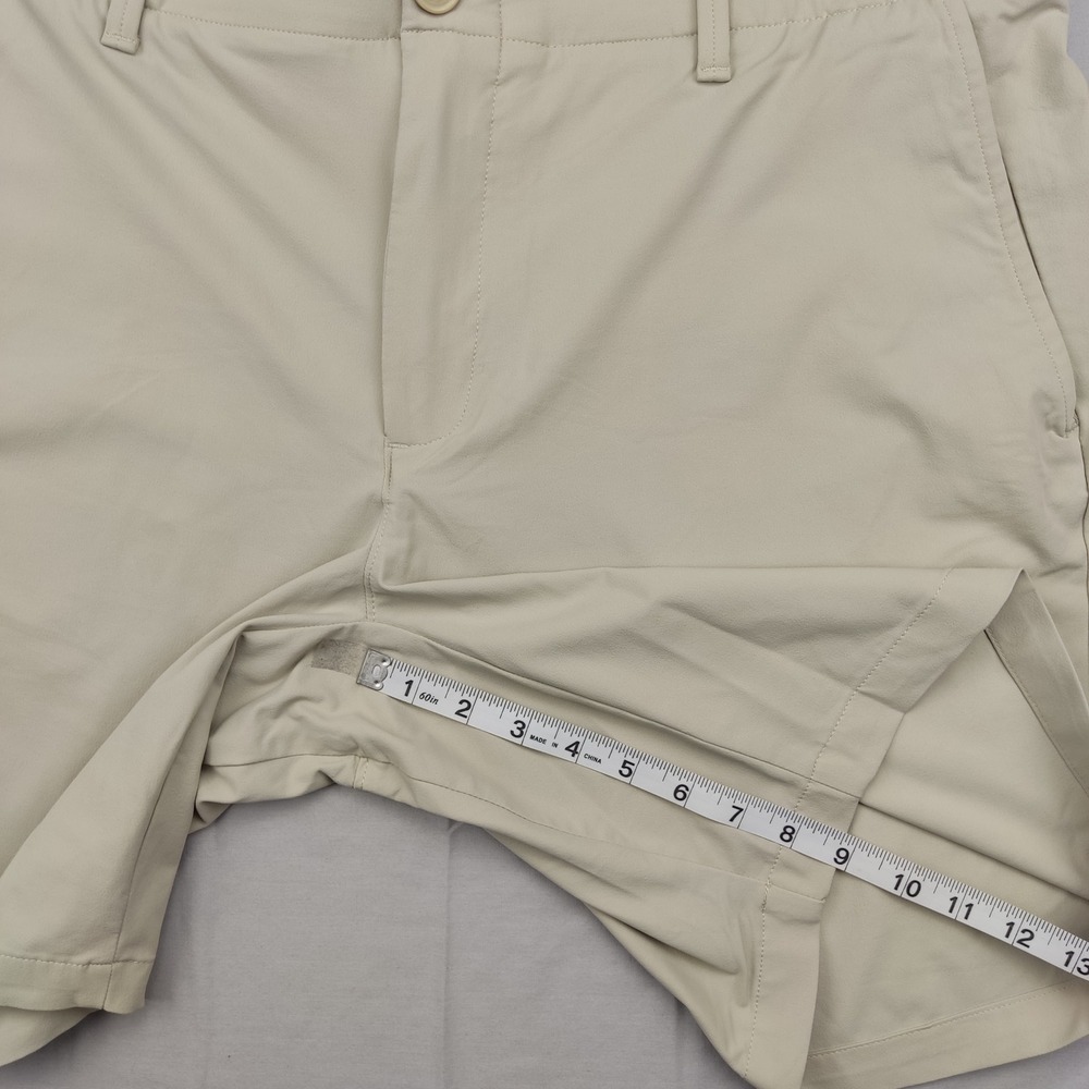 Under Armour Shorts Mens 40 Tan HeatGear Golf Performance Flat Front Stretch - Picture 4 of 7